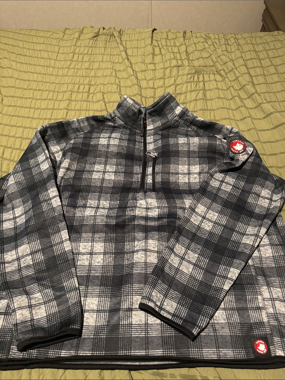 Canada weathergear half zip pullover